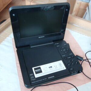 Sony DVP-FX755 7" Portable DVD Player *Tested & Works*